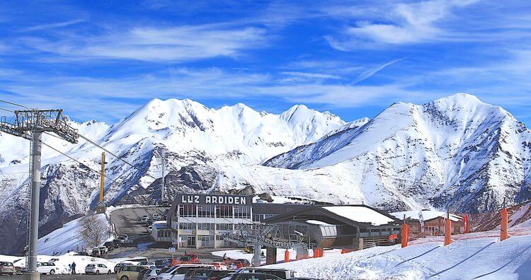 Ruée sur les stations de ski des Pyrénées